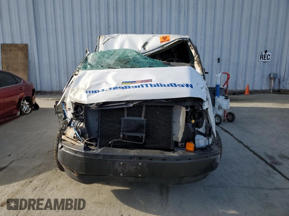 2006 GMC Savana z VIN 1GTHG392961133086, wystawiony jako Copart lot #47262945 z przebiegiem Nie podano mil oraz Szkoda całkowita • Salvage title. Historia ofert i sprzedaży dostępna na DreamBid. Obrazek 5.