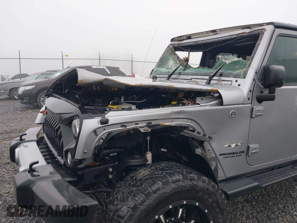 2016 Jeep Wrangler Unlimited 75th Anniversary with VIN 1C4BJWEG6GL170760, listed as a IAAI auction lot 41953745 with 72,827 mi miles and . Bid and sale history available at DreamBid. Image 6.