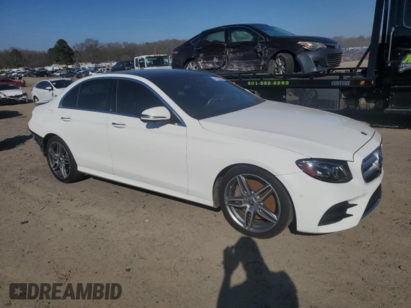 2019 Mercedes-Benz E-Class E 300 with VIN WDDZF4JB6KA558807, listed as a Copart auction lot 47422205 with 93,398 mi miles and Clean Title. Bid and sale history available at carsss.com. Image 4.