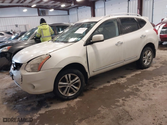 2012 Nissan Rogue SV with VIN JN8AS5MV8CW417227, listed as a IAAI auction lot 41343010 with 102,999 mi miles. Bid and sale history available at carsss.com. Image 17.