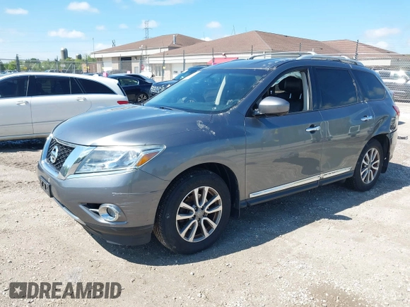 2015 Nissan Pathfinder Platinum with VIN 5N1AR2MM5FC714812, listed as a IAAI auction lot 42373778 with 100,356 mi miles and . Bid and sale history available at DreamBid. Image 2.