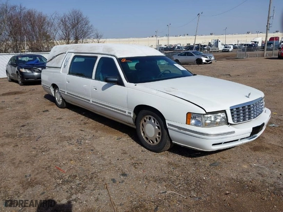 1999 Cadillac Deville Professional Limousine with VIN 1GEEH90Y2XU500423, listed as a IAAI auction lot 41482745 with 80,163 mi miles. Bid and sale history available at carsss.com. Image 1.