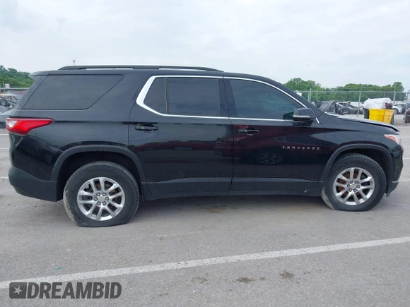 2020 Chevrolet Traverse LT Cloth z VIN 1GNERGKW7LJ191671, wystawiony jako IAAI lot #42384078 z przebiegiem 89 650 mil mil oraz . Historia ofert i sprzedaży dostępna na DreamBid. Obrazek 13.