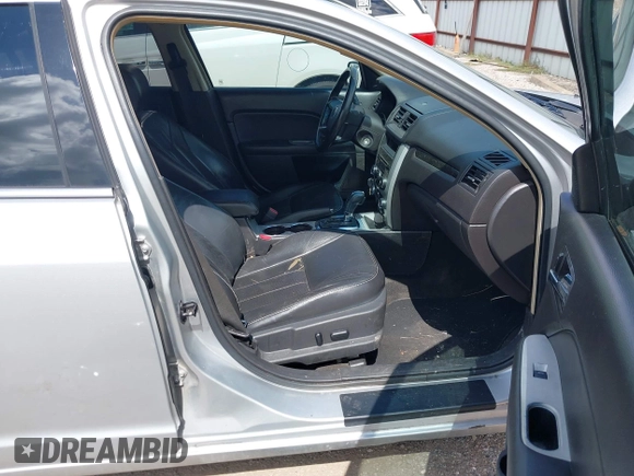 2011 Mercury Milan Premier with VIN 3MEHM0JAXBR602310, listed as a IAAI auction lot 42518096 with 169,871 mi miles and . Bid and sale history available at DreamBid. Image 5.