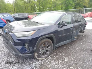 2024 Toyota RAV4 Hybrid XLE Premium с VIN 2T3B6RFV6RW064860, выставлен на аукционе IAAI как лот 41913376 с пробегом 8 125 миль миль и . История ставок и продаж доступна на DreamBid. Изображение 17.