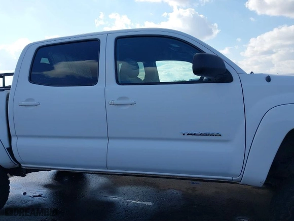 2007 Toyota Tacoma PreRunner with VIN 3TMJU62N87M029323, listed as a IAAI auction lot 41462575 with NaN miles. Bid and sale history available at carsss.com. Image 14.
