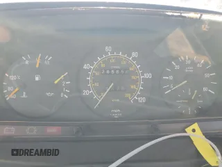 1984 Mercedes-Benz 300 D с VIN WDBAB33A9EA147115, выставлен на аукционе Copart как лот 61462545 с пробегом 285 650 миль миль и Чистый • Clean title. История ставок и продаж доступна на DreamBid. Изображение 9.