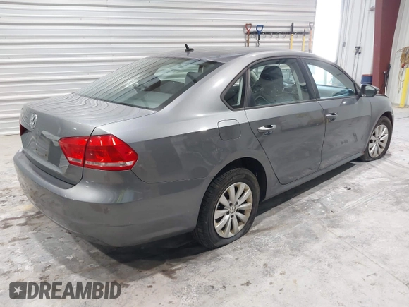 2012 Volkswagen Passat S z VIN 1VWAP7A3XCC050485, wystawiony jako IAAI lot #41690837 z przebiegiem 239 583 mil mil oraz . Historia ofert i sprzedaży dostępna na DreamBid. Obrazek 4.