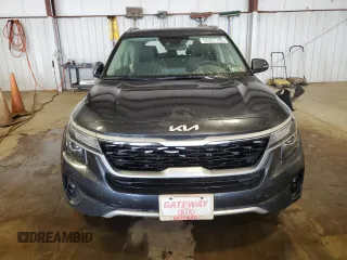 2022 Kia Seltos S with VIN KNDEUCAA6N7271498, listed as a Copart auction lot 55357785 with 40,379 mi miles and Salvage title. Bid and sale history available at DreamBid. Image 5.
