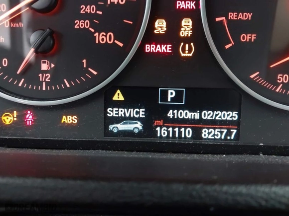 2016 BMW X1 xDrive28i with VIN WBXHT3C35GP881106, listed as a IAAI auction lot 41469920 with 161,110 mi miles. Bid and sale history available at carsss.com. Image 15.