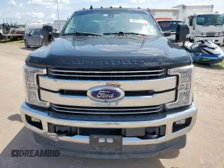 2019 Ford F-350 XL z VIN 1FT8W3DT6KEE82020, wystawiony jako Copart lot #60080755 z przebiegiem 381 486 mil mil oraz Szkoda całkowita • Salvage title. Historia ofert i sprzedaży dostępna na DreamBid. Obrazek 5.