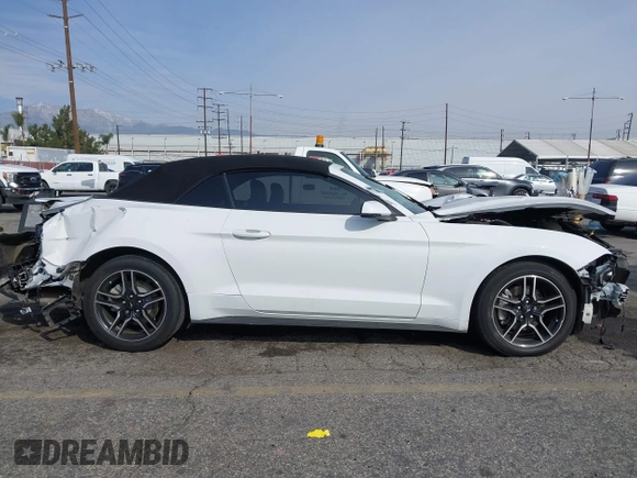 2020 Ford Mustang EcoBoost z VIN 1FATP8UH0L5134222, wystawiony jako IAAI lot #41477417 z przebiegiem 40 698 mil mil oraz . Historia ofert i sprzedaży dostępna na DreamBid. Obrazek 13.