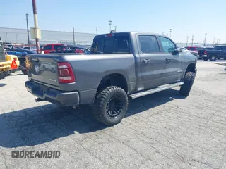 2019 Ram 1500 Big Horn z VIN 1C6RRFFG8KN710927, wystawiony jako IAAI lot #41850421 z przebiegiem 66 007 mil mil oraz . Historia ofert i sprzedaży dostępna na DreamBid. Obrazek 4.