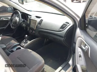 2011 Kia Forte SX с VIN KNAFW5A34B5334047, выставлен на аукционе IAAI как лот 42522792 с пробегом 103 000 миль миль и . История ставок и продаж доступна на DreamBid. Изображение 5.