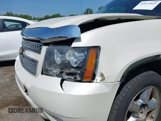 2013 Chevrolet Avalanche LTZ with VIN 3GNTKGE71DG122204, listed as a IAAI auction lot 42513923 with 152,733 mi miles and . Bid and sale history available at DreamBid. Image 19.