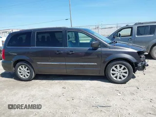 2015 Chrysler Town & Country Touring with VIN 2C4RC1BG9FR538421, listed as a IAAI auction lot 42055002 with 152,804 mi miles. Bid and sale history available at carsss.com. Image 13.