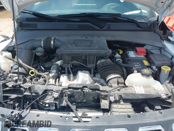 2024 Jeep Compass Latitude with VIN 3C4NJDBN6RT132814, listed as a IAAI auction lot 42437911 with 32,189 mi miles and . Bid and sale history available at DreamBid. Image 10.