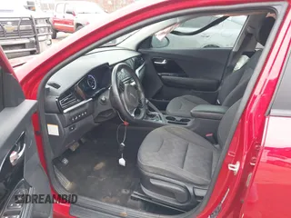 2022 Kia Niro LXS with VIN KNDCB3LC6N5524603, listed as a IAAI auction lot 41371264 with 104,130 mi miles. Bid and sale history available at carsss.com. Image 5.