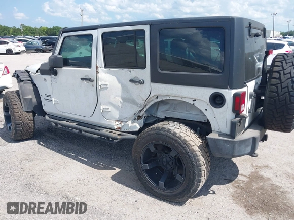 2016 Jeep Wrangler Unlimited Sport with VIN 1C4BJWDGXGL335825, listed as a IAAI auction lot 28960589 with 28,515 mi miles and . Bid and sale history available at DreamBid. Image 3.