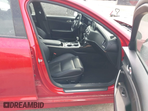2020 Kia Stinger GT with VIN KNAE35LC8L6075740, listed as a IAAI auction lot 41930433 with 55,974 mi miles and . Bid and sale history available at DreamBid. Image 5.