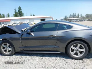 2020 Ford Mustang EcoBoost z VIN 1FA6P8TH9L5167587, wystawiony jako IAAI lot #42407141 z przebiegiem 38 757 mil mil oraz . Historia ofert i sprzedaży dostępna na DreamBid. Obrazek 15.