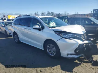 2022 Toyota Sienna XLE with VIN 5TDYRKEC5NS078737, listed as a Copart auction lot 87702135 with 50,133 mi miles and Salvage Title. Bid and sale history available at carsss.com. Image 4.