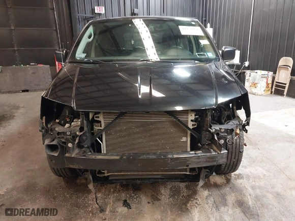 2019 Dodge Grand Caravan SE with VIN 2C4RDGBG2KR591780, listed as a IAAI auction lot 41958861 with 72,574 mi miles. Bid and sale history available at carsss.com. Image 6.