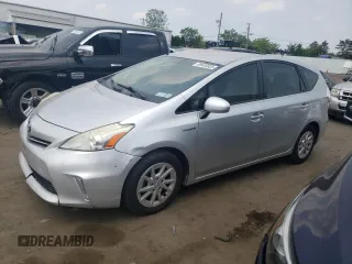 2012 Toyota Prius Two z VIN JTDZN3EU1C3062855, wystawiony jako Copart lot #59435925 z przebiegiem 249 803 mil mil oraz Czysty tytuł • Clean title. Historia ofert i sprzedaży dostępna na DreamBid. Obrazek 1.