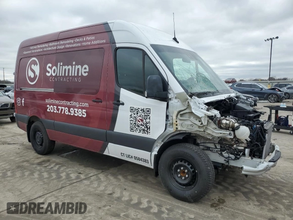 2024 Mercedes-Benz Sprinter Cargo with VIN W1W4NBHY3RT167719, listed as a Copart auction lot 45290775 with 2,544 mi miles and Salvage Title. Bid and sale history available at carsss.com. Image 4.