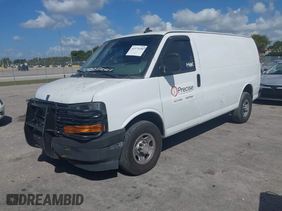 2018 Chevrolet Express Cargo Van with VIN 1GCWGAFP0J1177319, listed as a IAAI auction lot 41575100 with 132,479 mi miles. Bid and sale history available at carsss.com. Image 16.