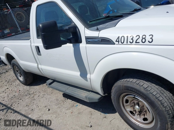 2015 Ford F-250 XL z VIN 1FTBF2A63FEA98829, wystawiony jako IAAI lot #41991193 z przebiegiem 183 806 mil mil oraz . Historia ofert i sprzedaży dostępna na DreamBid. Obrazek 13.