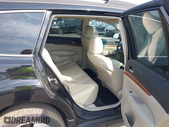 2013 Subaru Outback Limited с VIN 4S4BRBLC2D3225472, выставлен на аукционе IAAI как лот 42455053 с пробегом 200 487 миль миль и . История ставок и продаж доступна на DreamBid. Изображение 8.
