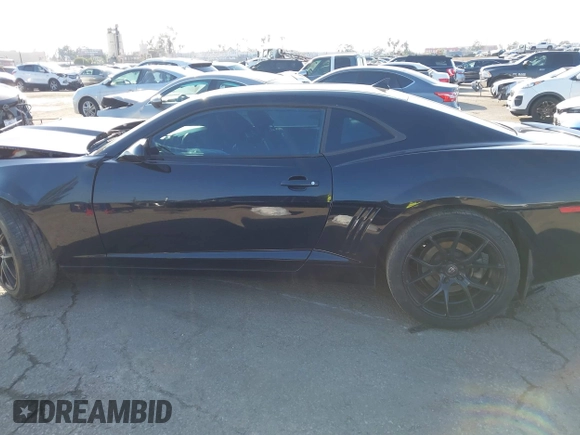 2011 Chevrolet Camaro 2LS z VIN 2G1FA1ED6B9168557, wystawiony jako IAAI lot #41529489 z przebiegiem 154 206 mil mil oraz . Historia ofert i sprzedaży dostępna na DreamBid. Obrazek 14.