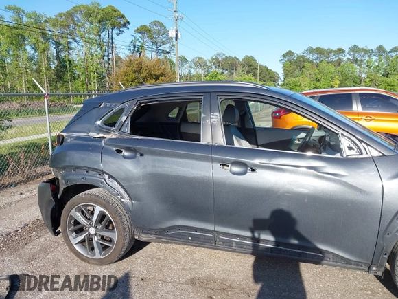 2018 Hyundai Kona Limited with VIN KM8K33A58JU135096, listed as a IAAI auction lot 41989321 with 66,939 mi miles. Bid and sale history available at carsss.com. Image 6.