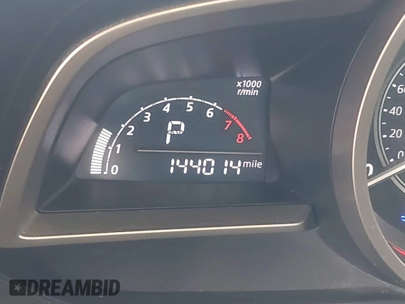 2014 Mazda 3 i Touring z VIN JM1BM1L71E1193465, wystawiony jako IAAI lot #42078287 z przebiegiem 144 014 mil mil oraz . Historia ofert i sprzedaży dostępna na DreamBid. Obrazek 16.
