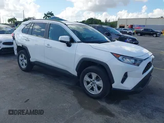 2020 Toyota RAV4 XLE with VIN 2T3P1RFV6LC125623, listed as a IAAI auction lot 42510076 with 46,530 mi miles and . Bid and sale history available at DreamBid. Image 1.