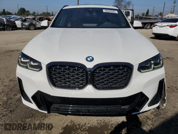 2024 BMW X4 xDrive30i with VIN 5UX33DT09R9W50136, listed as a Copart auction lot 46949595 with 6,467 mi miles and Salvage Title. Bid and sale history available at carsss.com. Image 5.