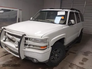 2005 Chevrolet Tahoe Z71 with VIN 1GNEC13TX5R173365, listed as a IAAI auction lot 41630555 with 188,675 mi miles. Bid and sale history available at carsss.com. Image 18.