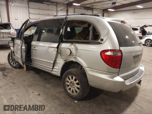 2002 Chrysler Town & Country LXi with VIN 2C4GP54L82R696630, listed as a IAAI auction lot 41730948 with 218,454 mi miles. Bid and sale history available at carsss.com. Image 3.