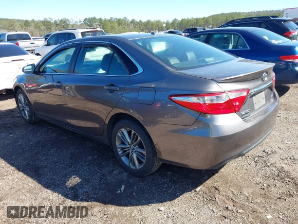 2017 Toyota Camry XLE with VIN 4T1BF1FK1HU311281, listed as a IAAI auction lot 41729435 with 132,488 mi miles. Bid and sale history available at carsss.com. Image 3.
