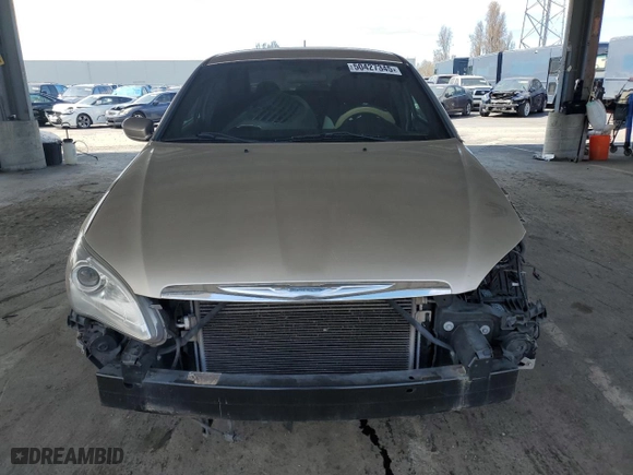 2014 Chrysler 200 LX with VIN 1C3CCBAB4EN140955, listed as a Copart auction lot 50427345 with 161,457 mi miles and Salvage Title. Bid and sale history available at carsss.com. Image 5.