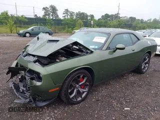 2018 Dodge Challenger SXT Plus z VIN 2C3CDZAG6JH339588, wystawiony jako IAAI lot #42441517 z przebiegiem 66 921 mil mil oraz . Historia ofert i sprzedaży dostępna na DreamBid. Obrazek 2.