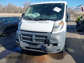 2014 Ram ProMaster Cargo z VIN 3C6TRVAG9EE120154, wystawiony jako IAAI lot #41443178 z przebiegiem 79 969 mil mil oraz . Historia ofert i sprzedaży dostępna na DreamBid. Obrazek 12.