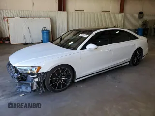 2021 Audi A8 with VIN WAU8DAF88MN007648, listed as a Copart auction lot 81269924 with 32,844 mi miles and Salvage Title. Bid and sale history available at carsss.com. Image 1.