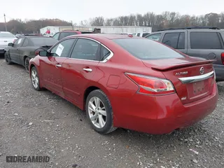 2015 Nissan Altima 2.5 S with VIN 1N4AL3AP2FC216406, listed as a IAAI auction lot 41098331 with 162,239 mi miles. Bid and sale history available at carsss.com. Image 3.