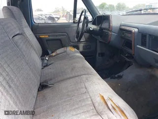 1990 Ford 1/2 Ton Trucks with VIN 1FTEF15Y3LLB01819, listed as a IAAI auction lot 42116130 with 505,103 mi miles. Bid and sale history available at carsss.com. Image 8.
