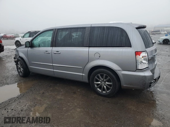 2014 Chrysler Town & Country S with VIN 2C4RC1HG3ER453256, listed as a Copart auction lot 45271485 with 149,957 mi miles and Salvage Title. Bid and sale history available at carsss.com. Image 2.
