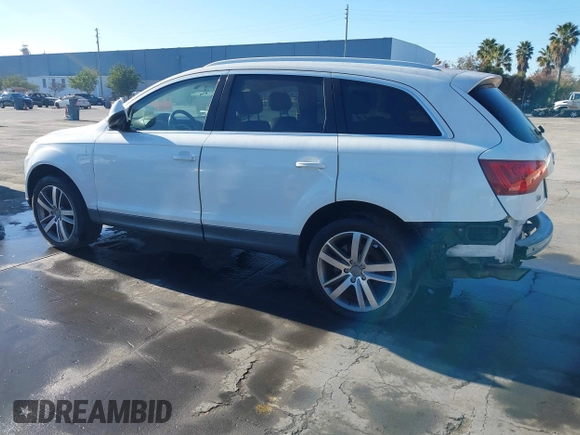 2011 Audi Q7 Premium Plus z VIN WA1LGAFEXBD010316, wystawiony jako IAAI lot #41407240 z przebiegiem 138 742 mil mil oraz . Historia ofert i sprzedaży dostępna na DreamBid. Obrazek 3.