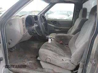 1999 GMC Sonoma with VIN 1GTCS1445X8532690, listed as a Copart auction lot 49197265 with Not Provided miles and Salvage Title. Bid and sale history available at DreamBid. Image 7.