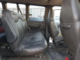 2001 Chevrolet Express Van with VIN 1GAHG39RX11106199, listed as a Copart auction lot 81802994 with 171,548 mi miles and Salvage Title. Bid and sale history available at carsss.com. Image 11.
